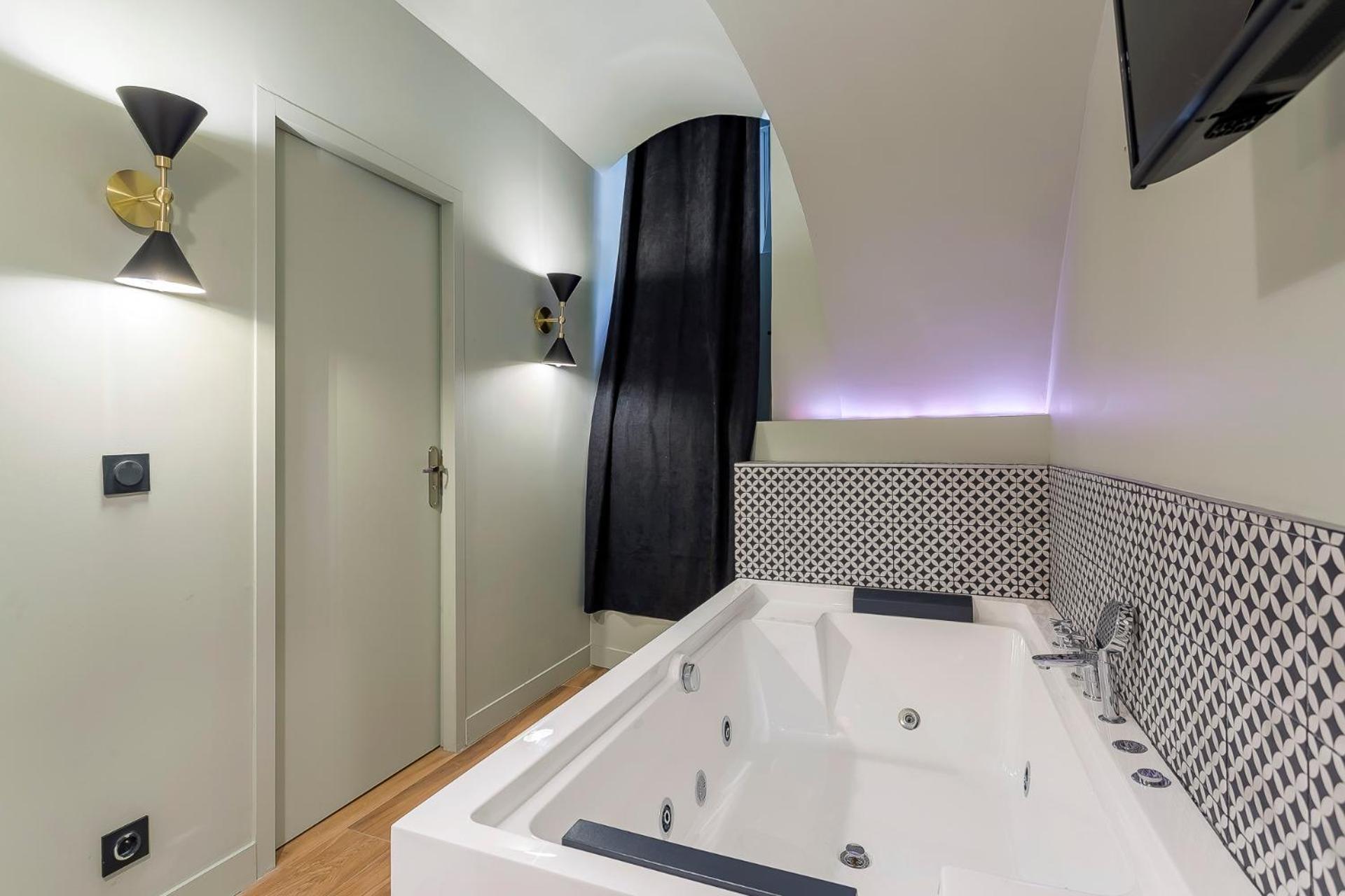 Suite Romantique Balneo Centre Lyon Dış mekan fotoğraf